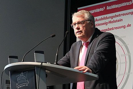 Impulsreferat Prof. Dr. Friedrich Hubert Esser (Präsident BIBB) „Berufsbildung 2020 – Herausforderungen und Perspektiven“